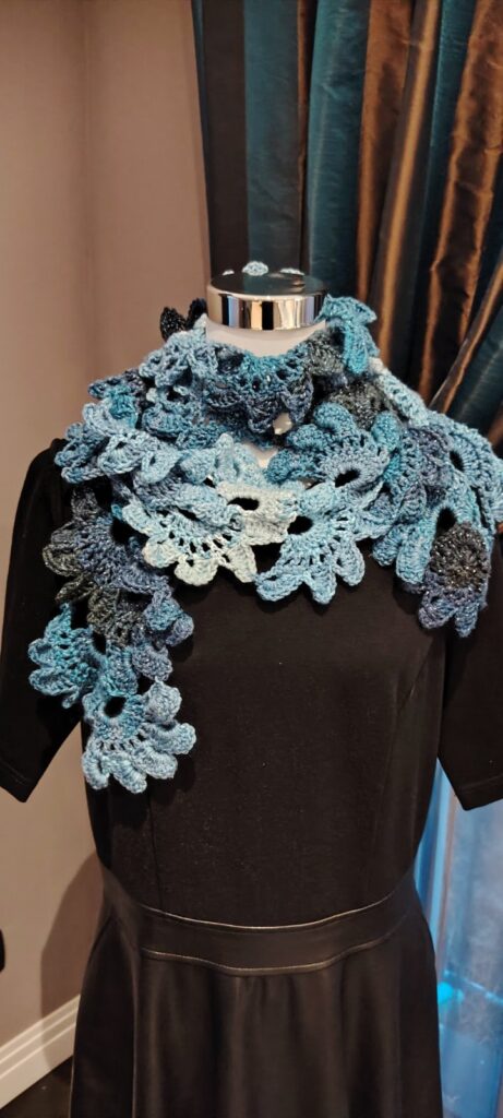 Téli Hajnal’ – különleges horgolt sál